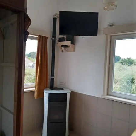 Het Rustige In De Velden Met Wifi , Leidingwater,enz